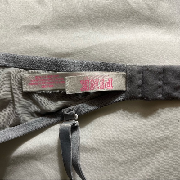 PINK Victoria’s Secret Grey Gray and Pink Bra - Picture 2 of 4